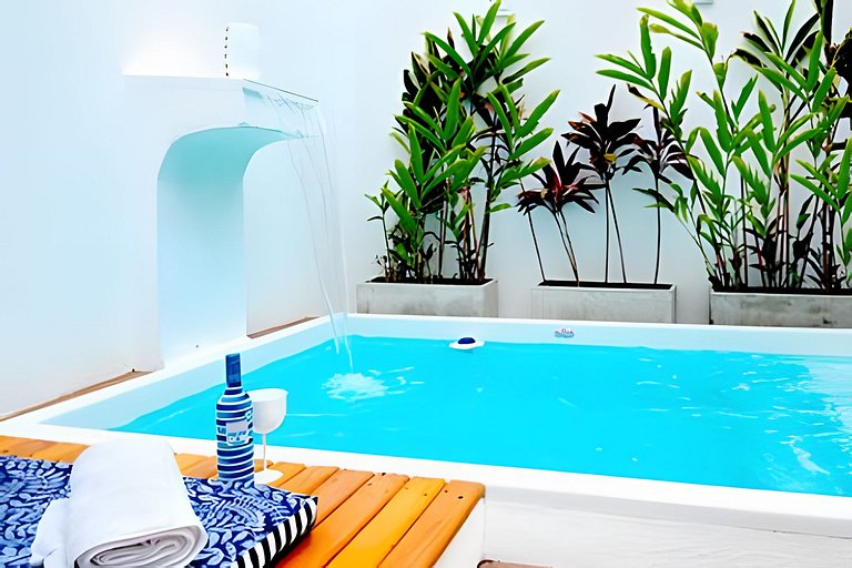 Casa com piscina e churrasqueira a 200m da praia