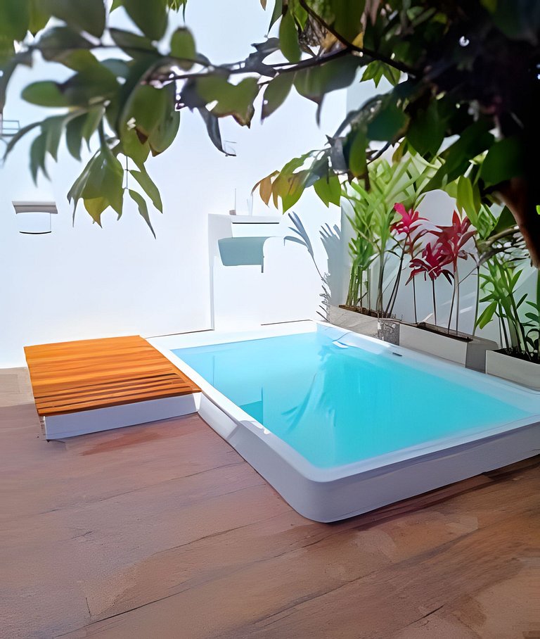 Casa com piscina e churrasqueira a 200m da praia