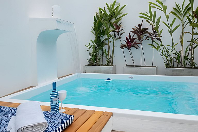 Casa com piscina e churrasqueira a 200m da praia
