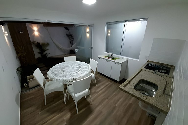 Linda casa a 1m da praia  completa bem localizada