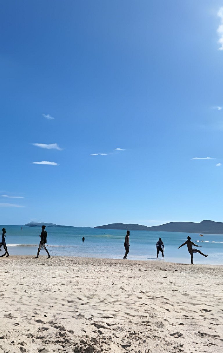 Casa com 2 quartos a 200m da praia