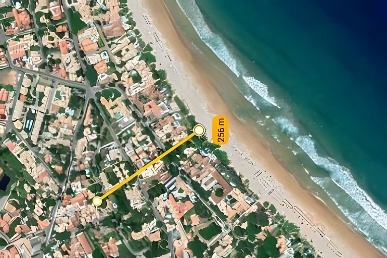 Linda e Espacosa Casa a 1 min da praia de Geribá